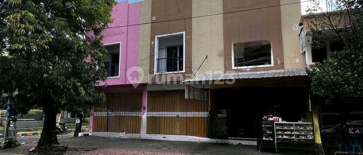 Strategic 2-Story Shop House for Rent Near Unej Campus. Affordable Price, Suitable for Business. 1