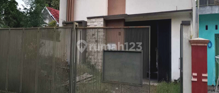 FOR SALE MINIMALIST OFFICE BESIDE THE ROAD NEAR THE CITY 1