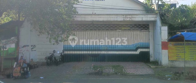 For Rent: 1.5-Story Shop House by National Roadside Near Lippo Mall 1