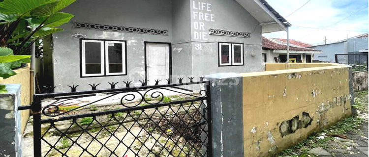 Dijual Rumah Siap Huni Dekat Kantor Polres Jember 1
