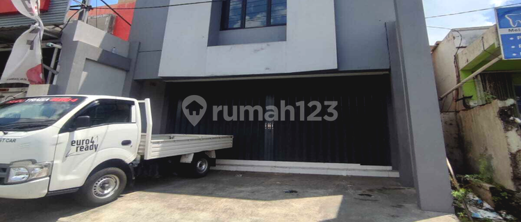 FOR SALE MINIMALIST 2-STOREY SHOPHOUSE BY THE ROAD NEAR ROXY JEMBER 1