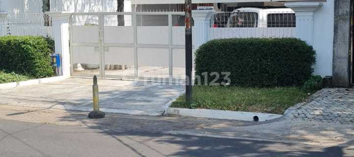 Rumah Klasik Strategis Area Kawi Atas & Ijen 1