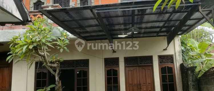 House + shophouse for sale in Abiansemal  1