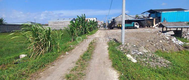 Disewakan Tanah 2100 m² Cocok Untuk Gudang Di Mahendradatta AT 1