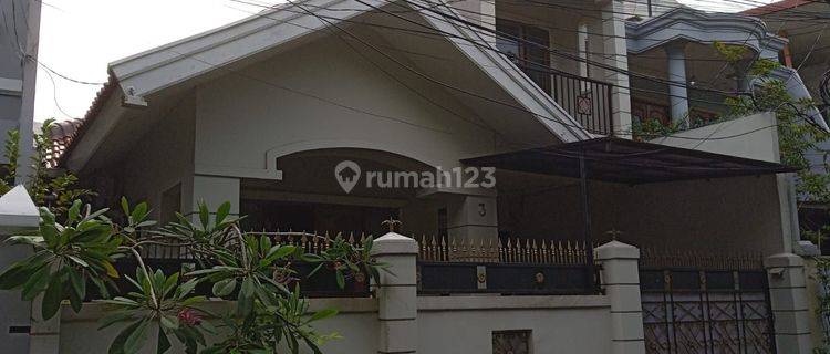 Rumah Area Bendungan Hilir  Dekat Ke Sudirman Jakarta Pusat 1