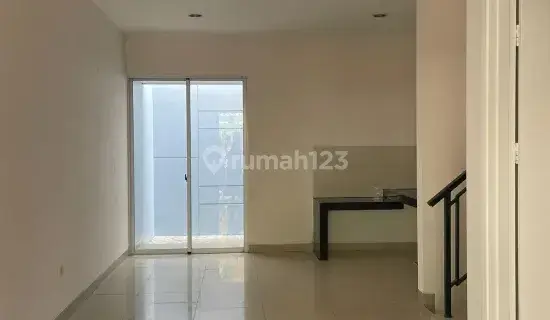 Rumah Interior Semi Furnished Cluster Australia di Green Lake City 1