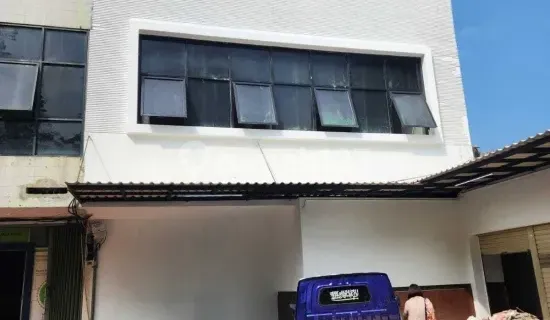 Ruko Gandeng Kebon Jeruk 3 Lantai Pinggir Jalan Jakarta Barat 1