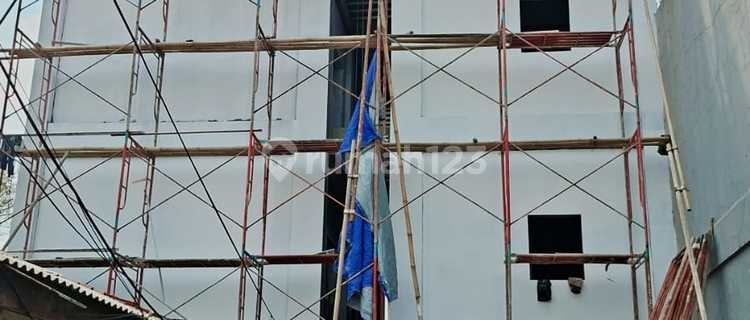 FOR SALE BOARDING HOUSE  DISTANCE +/- 1KM FROM BINUS KEMANGGISAN 1