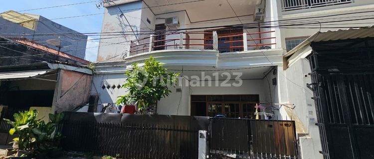 9x11 house in a strategic location at Tanjung Duren (TD369) 1