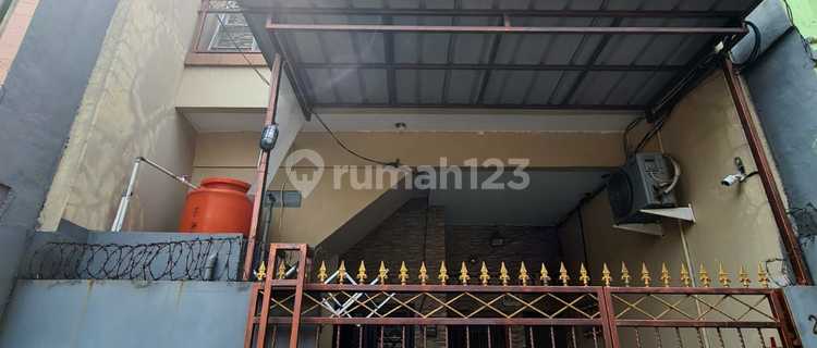 Active boarding house with 10 fully occupied rooms in Tanjung Duren (TD387) 1