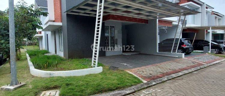 Rumah Baru Hoek Siap Huni Dekat Stasiun Di Cluster Bintaro Jaya 1