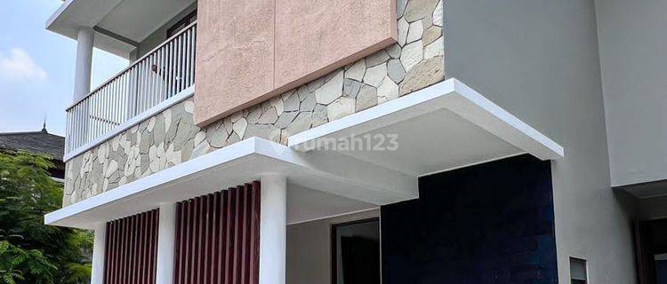 Rumah Hoek Cluster Discovery Fiore di Bintaro Jaya Sektor 9 1