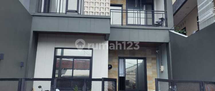 Industrial Minimalist Design House Location in East Ciputat 1