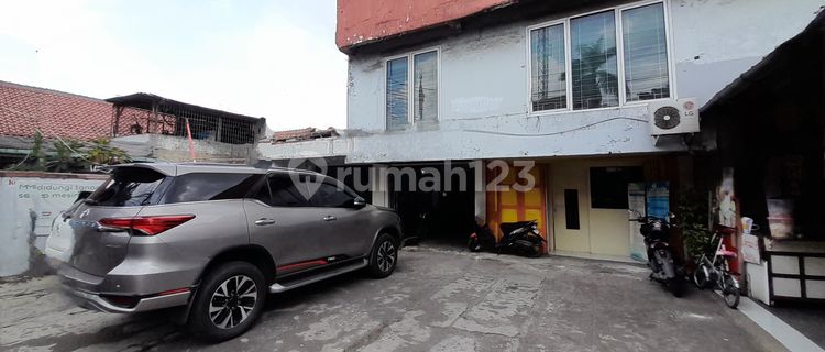 Bonus Home Workshop in Cawang Commercial Area Location 1