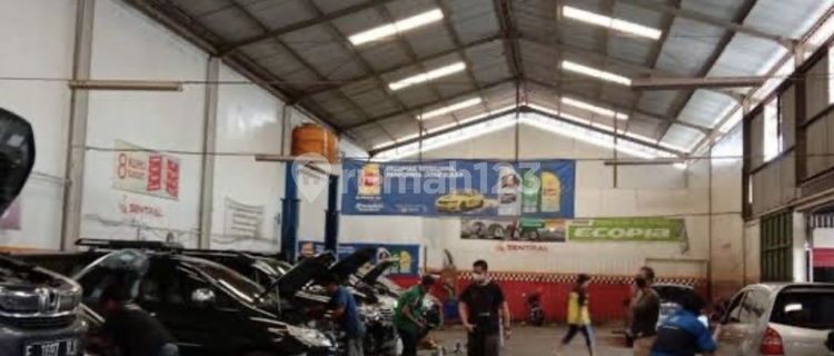 Gudang Perkantoran Tempat Usaha Strategis 1