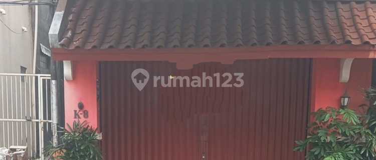 Strategic Ready-to-Use Shop House in Surapati Core Bandung 1