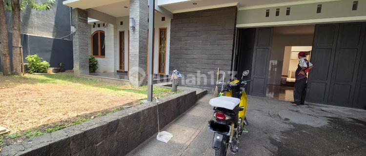 Rumah Bagus Strategis Furnish Di Setra Duta Area Pasteur Bandung 1