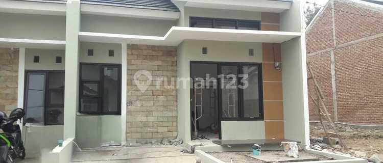 Rumah Baru Komplek Griya Asri Margahurip Dekat Tol Seroja 1