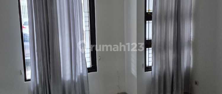 Rumah Nyaman Siap Huni di Batununggal Bandung 1
