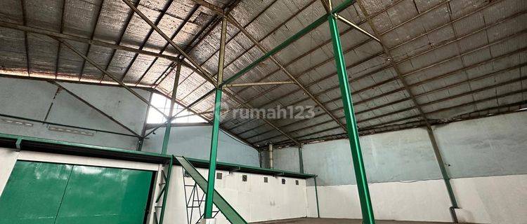 Gudang Luas Strategis di Kav Industri Cibolerang 1