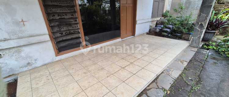 Rumah Strategis Perlu Renov di Mainroad Dago Bandung Utara 1