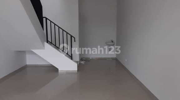 Strategic Shop House in Fresh Market Bintaro Jaya Sector 9 1