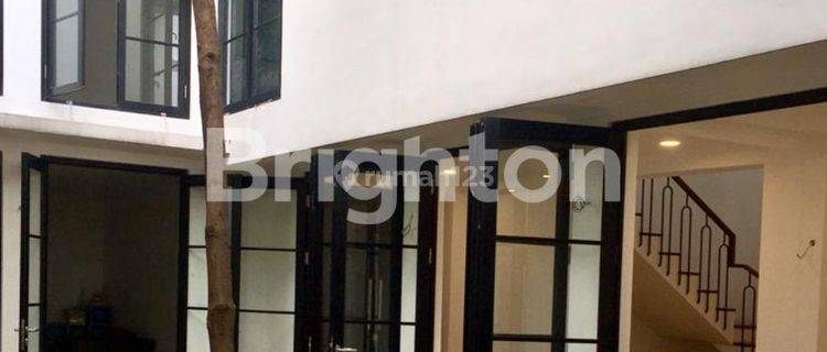 RUMAH SIAP HUNI DI TULODONG JAKARTA SELATAN 1