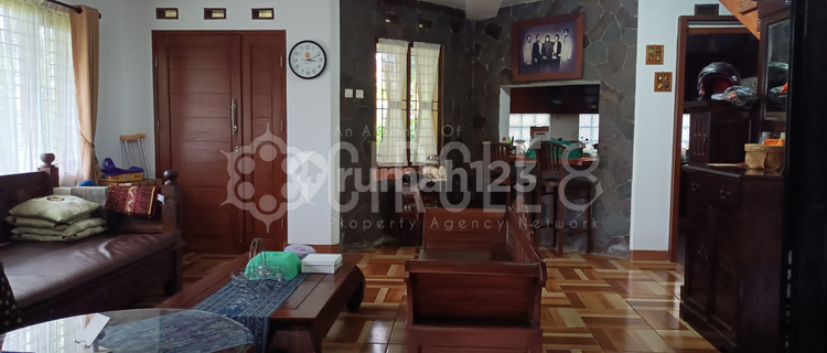 Wife's Dream.. Semi-Furnished House in Setiabudi Regency Sersan Bajuri Bandung 1
