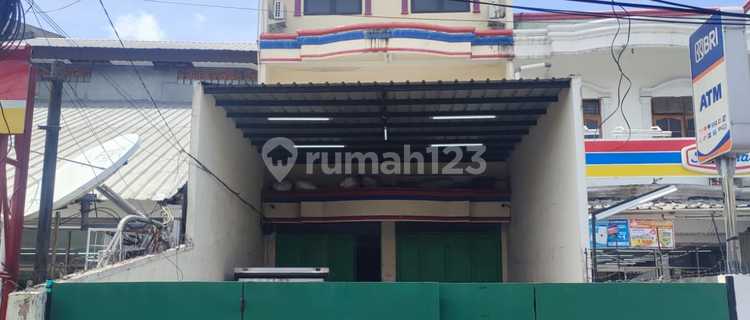 Cheap for Sale 2-Story Shop House in Strategic Location in Palmerah, West Jakarta 1