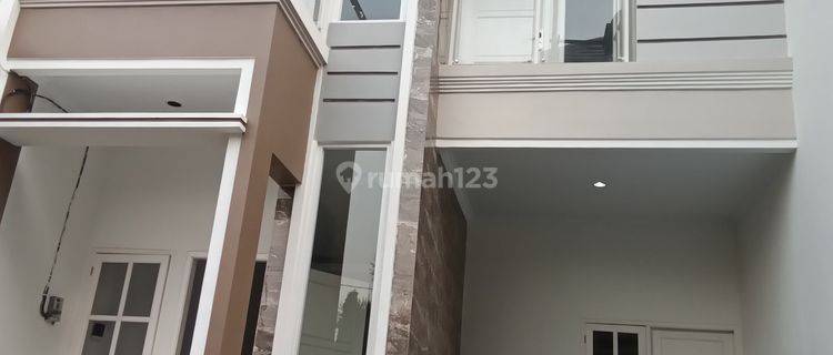 Rumah 2 Lantai Baru SHM Benda Terrace Jagakarsa Jakarta Dijual 1