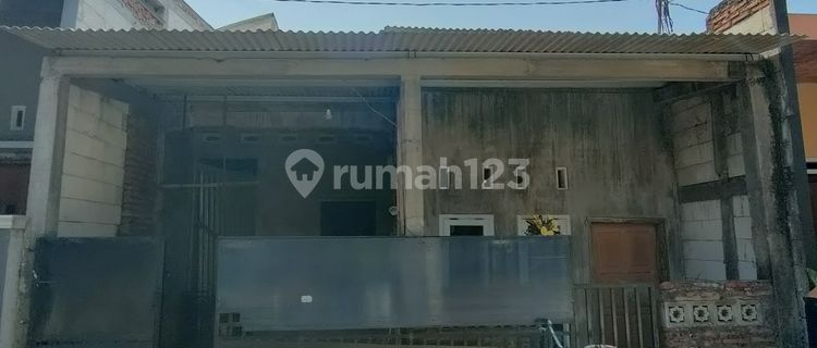 Rumah satu lantai setengah jadi daerah widuri semarang timur  1