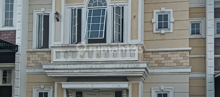 RUMAH READY DUA LANTAI DI CLUSTER MEWAH PARAMOUNT VILLAGE SEMARANG 1
