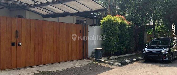 Dijual Rumah Cantik Siap Huni Di Lokasi Strategis Di Bintaro 1