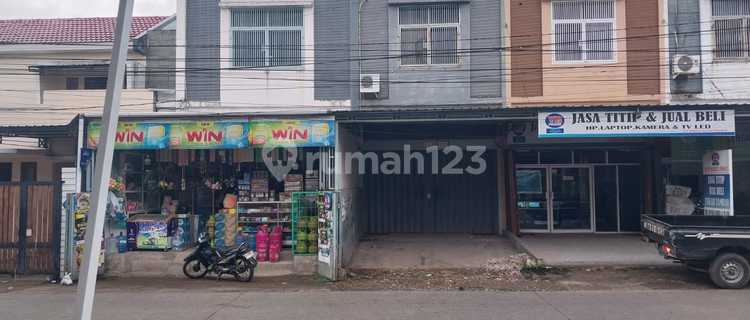 Two-Story Shop House on Toddopuli Main Road, Makassar City 1