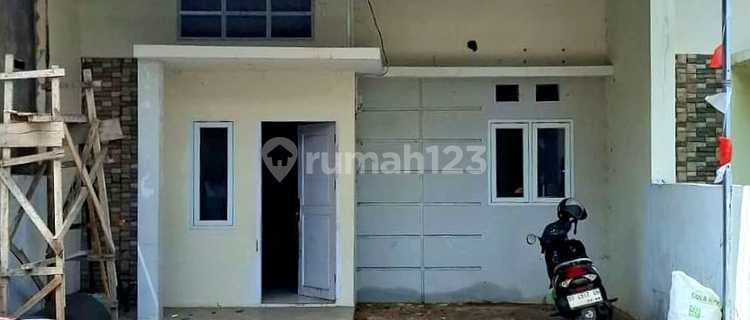 HOUSE FOR RENT in Pesona Barombong, Makassar! 2 Bedrooms, Affordable Price Only Rp10 Million/Year! 1