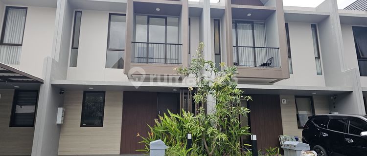 Ready-to-Occupy House Near Airport in Summarecon Makassar 1