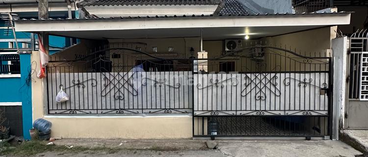 Beautiful Fully Furnished House in Batua Raya, Makassar 1