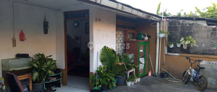 Rumah Bagus di Komplek Joglo Baru  1