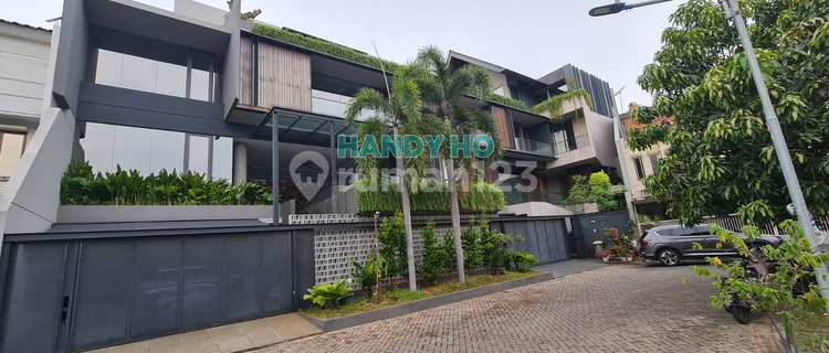 Minimalist Tropical Luxury House in Daan Mogot Baru. Move-in Ready 1