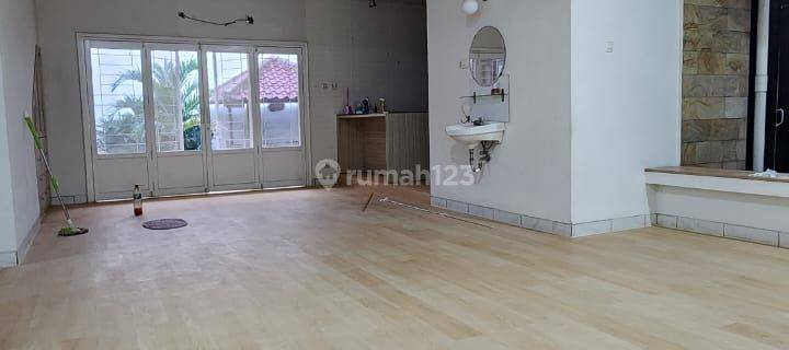 Rumah Sewa Puri Kencana, Kondisi Rapih, ada Paviliun Gazebo 1