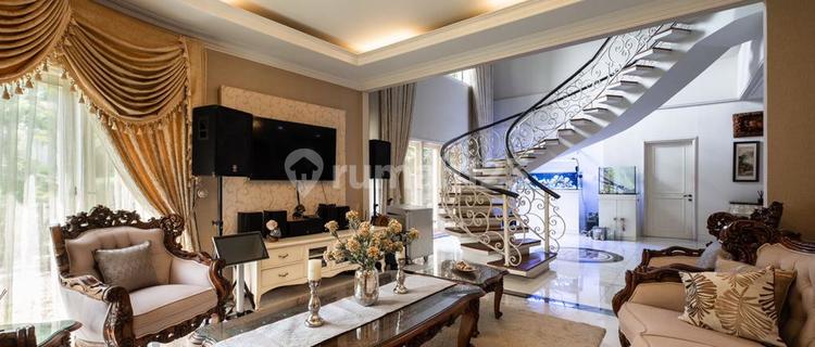 Rumah mewah Mayang PIK modern bagus siap huni
 1