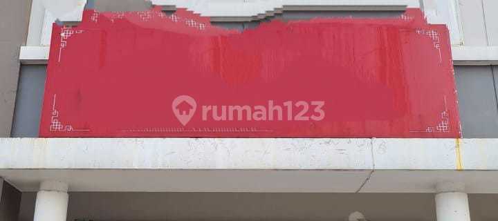 For Rent: Ready-to-Use Shop House, Former Restaurant, High Traffic, Affordable Price at Goldfinch Gading Serpong 1