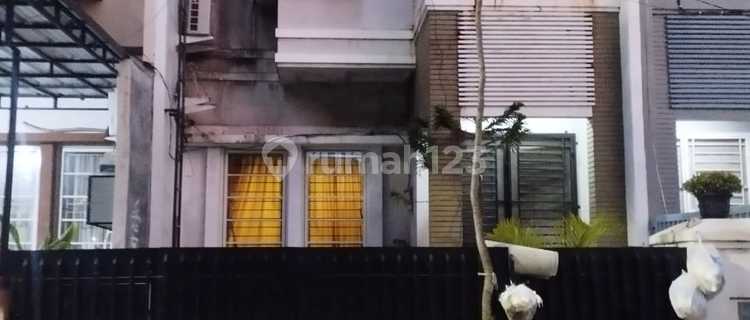 DIJUAL RUMAH CANTIK SIAP HUNI HARGA MURAH DI TAMAN SEMANAN DEKAT STASIUN 1