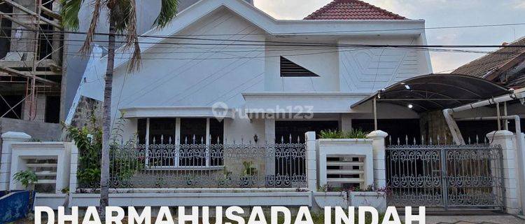 Rumah Dharmahusada Indah Utara Strategis Row 3 Mobil, Granit 1