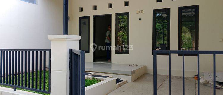 Rumah Sewa Dalam Komplek Di Pancoran Mas 1