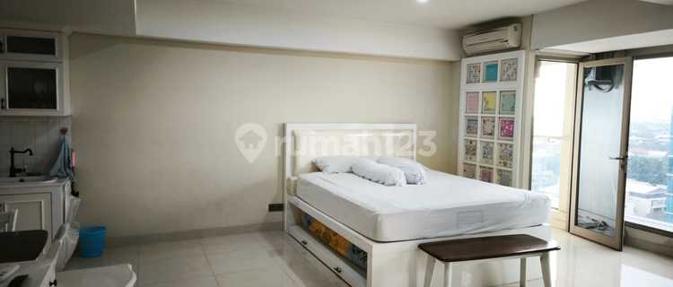 Warhol Apartment Unit for Rent, Central Semarang Location 1
