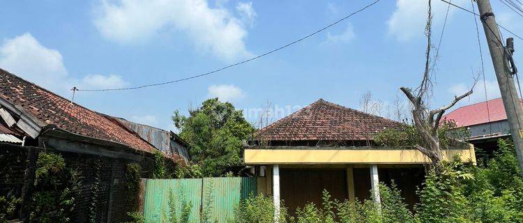 Dijual Tanah Lokasi di Jl. Trengguli Demak 1