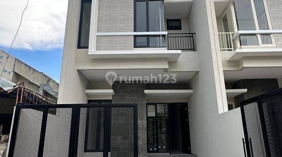 Dijual Rumah Minimalis 2 Lantai Kutisari Indah Utara Iv Surabaya 1