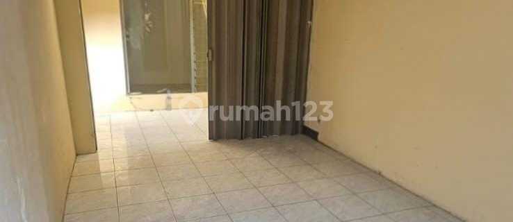 RUMAH STRATEGIS 2 LANTAI COCOK UNTUK USAHA SIAP PAKAI DI DURMAN BANDUNG 1