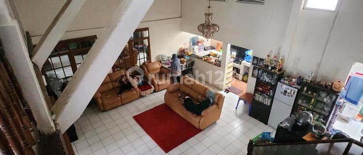 RUMAH ASRI NYAMAN TERAWAT 2 LANTAI SIAP HUNI DI SUKAASIH BANDUNG 1
